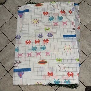 Vintage 1982’ Space Invaders x Twin bed x Flat & Fitted sheets